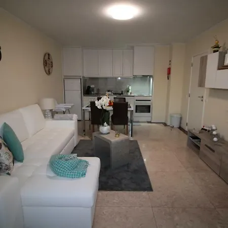 Rocha Varandas Lotus 아파트