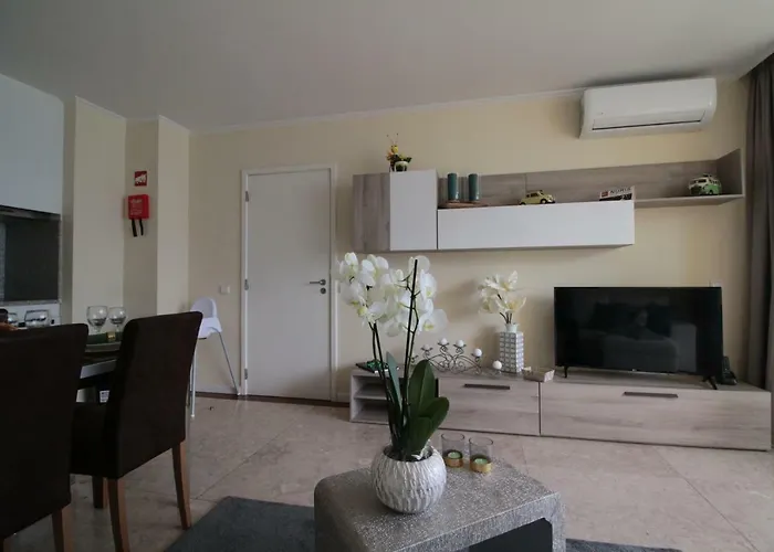 Rocha Varandas Lotus