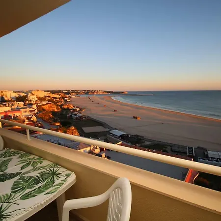 Rocha Varandas Lotus *