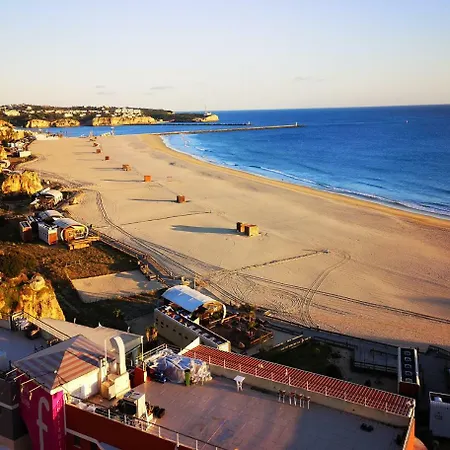 Апартаменти Rocha Varandas Lotus *